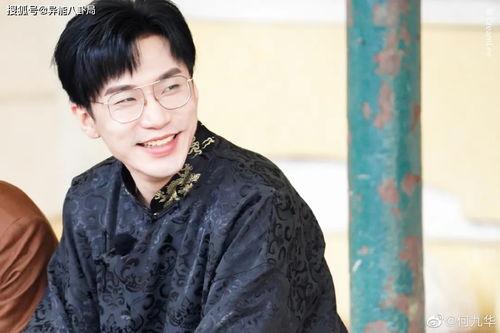 何九华最新爆料,揭秘娱乐圈不为人知的幕后故事